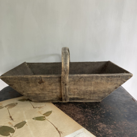 OV20110744 Old French wooden harvest basket in beautiful grayed condition! Size: 46 cm. long / 13.5 cm. high / 28 cm. wide