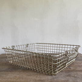 OV20110914 Old French iron oyster basket from the island of Île de Ré weathered by the sea and sun in this beautiful colour! Size: 51 cm long / 44 cm wide / 15 cm high