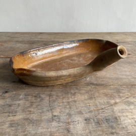 AW20111173 Antique French earthenware baking dish in beautiful condition! Size: 33 cm long / 20.5 cm cross section / 5 cm high