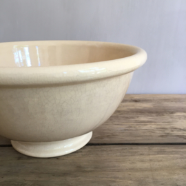 AW20110627 Old heavy classic batter bowl in soft yellow. Not marked, but probably P. Regout & Co. Beautifully crackled and perfect condition! / Dimensions: 13.5 cm. high / 27 cm. cross section