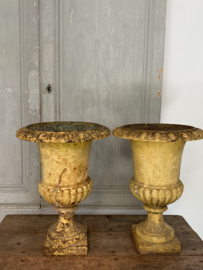 BU20110085 Set of antique French garden vases. Original weathered ocher colour. Period: 1800-1850. The r-vase has an old repair and partly concrete in the vase, otherwise in beautiful condition! Size: 51 cm. high / 38 cm. cross section. Pick up only!