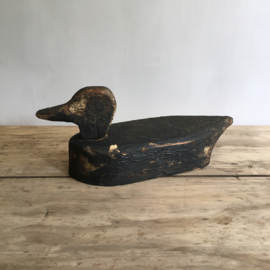 OV20110610 Antique wooden French decoy duck from department Somme N-France in beautifully weathered condition! Size: 13.5 cm. high / 27.5 cm. long.