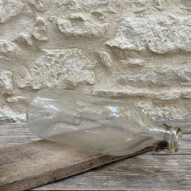 OV20111044(C) Large antique French fish trap made of mouth-blown glass, period: 19th century. In beautiful condition! Size: 38 cm high / 14 cm cross section.