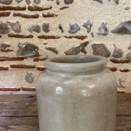 AW20111220 Oude Frans pot van grès aardewerk in prachtige staat! Afmeting:  22,5 cm hoog /  16 cm doorsnede