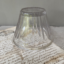 OV20110787 Prachtige antieke Franse confiture pot van mondgeblazen glas in perfecte staat! Afmeting:  8,5 cm. hoog /  11 cm. doorsnede