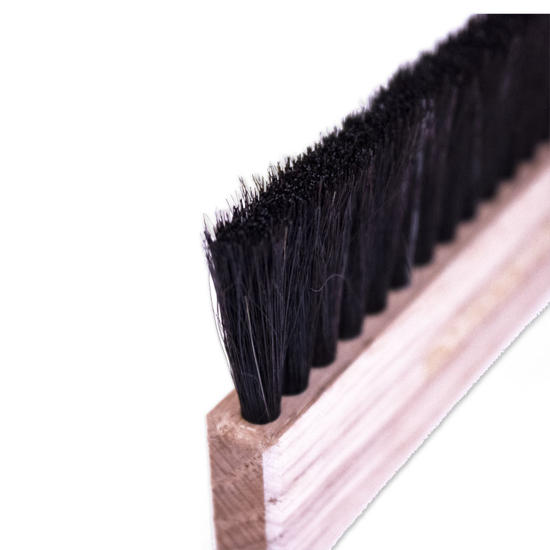 Simply Analog Anti-Static Record Brush | Natural Oak & Goat hair