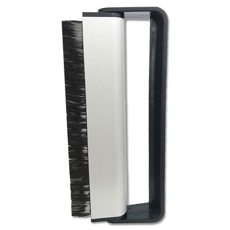 Goka Carbon Fiber Record Brush