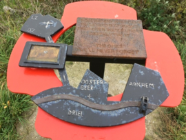 White Ribbon Mile - Oosterbeek september 1944, de terugtocht van de 1st Airborne Divisie