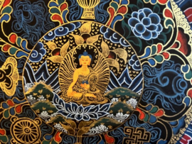 Om Mani Padme Hum met Buddha - handgeschilderd Mantra Mandala op linnen 54x54x2 cm