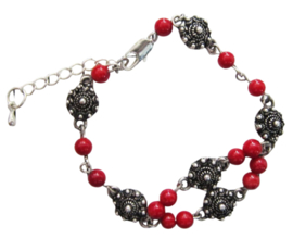 zeeuwse knopjes armband met natuurlijk koraal ZKA511