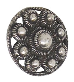 Zeeuwse kledingknoop met lus verzilverd, 18 mm doorsnede ZKK 802