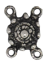 zeeuws knopje 1 cm doorsnede met 4 oogjes ZB 012