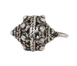 Bolletje zeeuwse knop hanger of bedel met hangeroog ZB 028