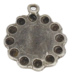 Bloemvormig zeeuwse knop hanger met bol midden ZB 042