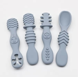 4 pieces of baby silicone chewing spoon set blue