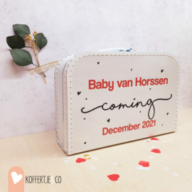 Koffertje zwangerschapsaankondiging Baby coming