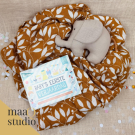 Kraamcadeaupakket   "Baby's eerste olifant"