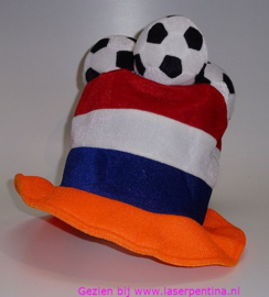 Hoed oranje r/w/b/ met 3 Voetballen