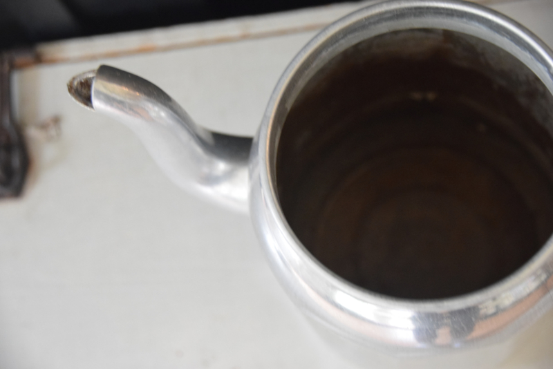 bende schroef Transparant Oude aluminium koffiepot | Keukenspullen | Onder de appelboom brocante en  theetuin