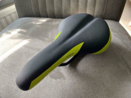 Selle Scape Justek Concept Zadel, Zwart/Fluo-Groen, ATB/Race, Gloednieuw