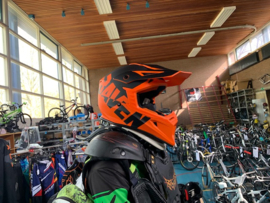 RAVEN AIRBORNE SPLIT BMX Fullface Helm, Black/Orange, Small, Gloednieuw