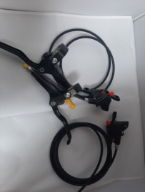 SHIMANO MT-200 HYDRAULISCHE SCHIJFREMSET VOOR/ACHTER 700/2000MM ZWART