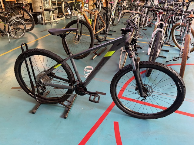 Cube Attention 27,5 inch Mountainbike Grijs/Groen, Gloednieuw