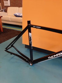 Thompson 28 inch R5300 race Frame-Set, Zwart, 56cm, Medium, Gloednieuw