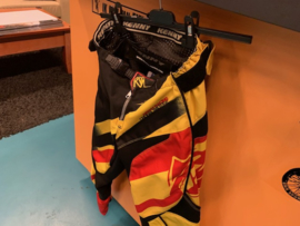 KENNY ELITE BMX Wedstrijd Broek, Youth 28, Zwart/Geel/Rood, Gloednieuw