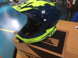 FLY Racing BMX Wedstrijd Helm,  Adult Medium, Zwart/Fluo-Geel, Gloednieuw in doos