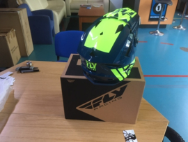 FLY Racing BMX Wedstrijd Helm,  Adult Medium, Zwart/Fluo-Geel, Gloednieuw in doos