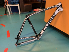 Cube Reaction GTC Full Carbon RFR Monocoque 22 Inch XXLarge MTB Frame, Wit/Zwart, Gloednieuw