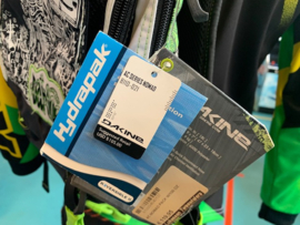 Dakine Nomad Hydrapak Rugzak met Drinkzak, DH, MTB, Gloednieuw