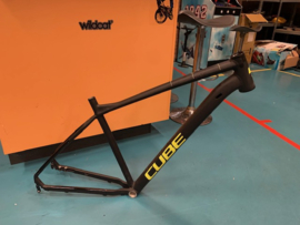 Cube Race1 29er,  Large/19 inch  Aluminium Frame, Mat zwart/Geel, Gloednieuw