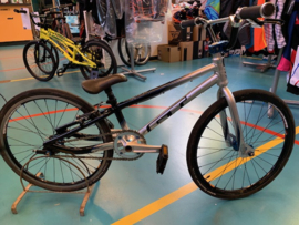 GT Team MINI XL 430, 20 Inch Wedstrijd BMX, Zilver/Zwart/blauw