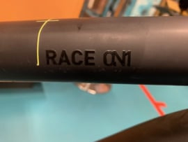 Cube Race1 29er,  XLarge/21 inch  Aluminium Frame, Mat zwart/Geel, Gloednieuw
