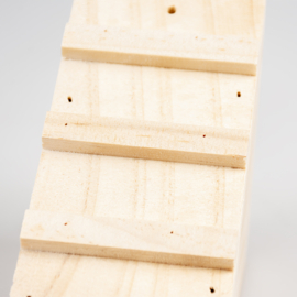 Houten trap houtkleurig