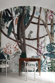 LondonArt LOOKS IN THE FOREST