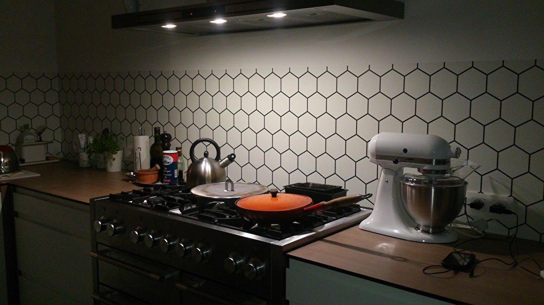 kitchenwalls tapet koch hexagon