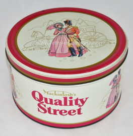 Lata de caramelos vintage Mackintosh's Quality Street assorted milk and plain chocolates & fudge