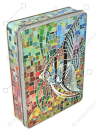 Rectangular vintage tin with a mosaic-like image of an angelfish