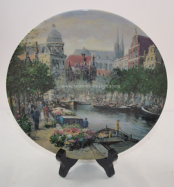 Royal Mosa - 8 wall plates series 'Canals of Holland', painted by Koos van Loon