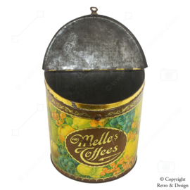 Boîte Vintage Semi-Cylindrique en Fer-Blanc pour Bonbons Van Melle avec Décoration de Fruits (1915-1930)