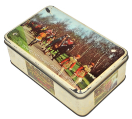 Vintage biscuit tin from stoom-koek- en beschuitfabriek Hille Zaandam, Holland with images of De Keukenhof in Lisse