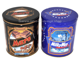 Juego de dos latas de almacenamiento vintage o latas de dulces para Mars y MilkyWay.
