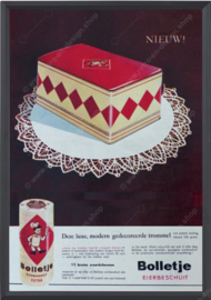 "Relive Nostalgia with this Vintage Bolletje Cookie Tin: A Timeless Piece of History!"