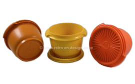 Set van drie vintage tupperware kommen met zonne- of sterdeksels 1977