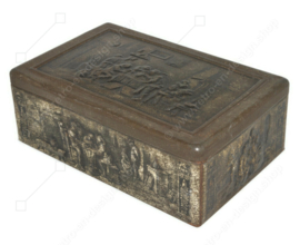 Caja de hojalata vintage con escenas de pub, en relieve, de Van Melle, Breskens