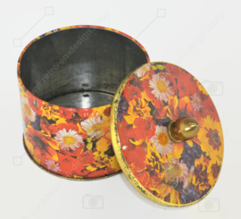 Boîte multicolore avec bouton et décor floral de soucis, marguerites, trèfle rouge et plus par Côte d'Or