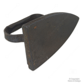 Antique Cast Iron Flat Iron – Brocante – “DP” Mark with Rose – Rustic Decor